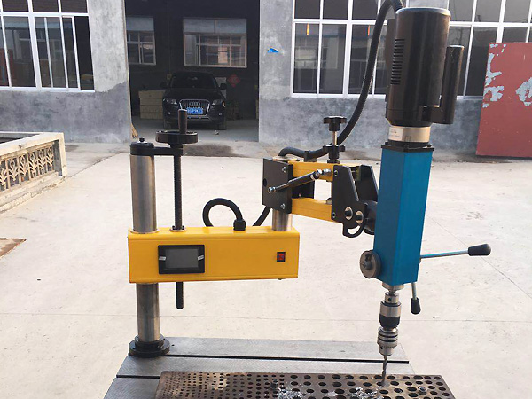 伺服攻鉆一體機